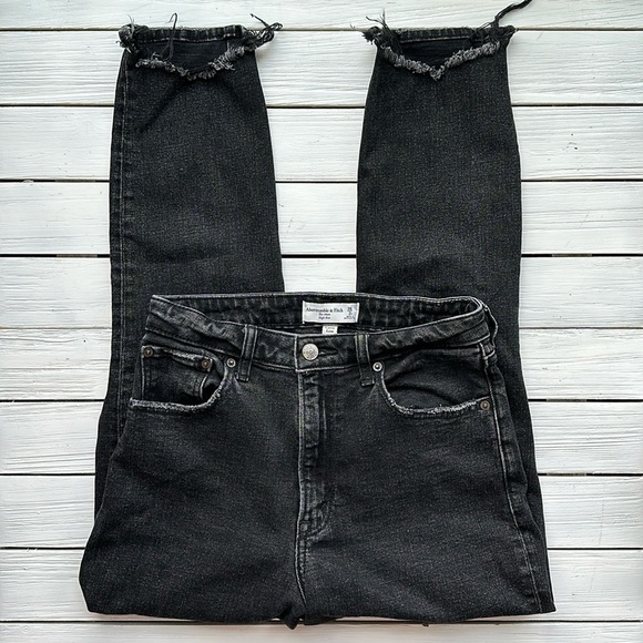 Abercrombie & Fitch Curve Love The Mom High Rise Jeans Black Destroyed size 2 - Picture 3 of 7